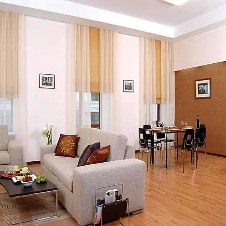 Senator Center 아파트호텔 4*