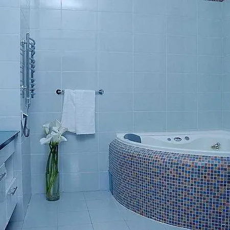 Aparthotel Senator Center 4*